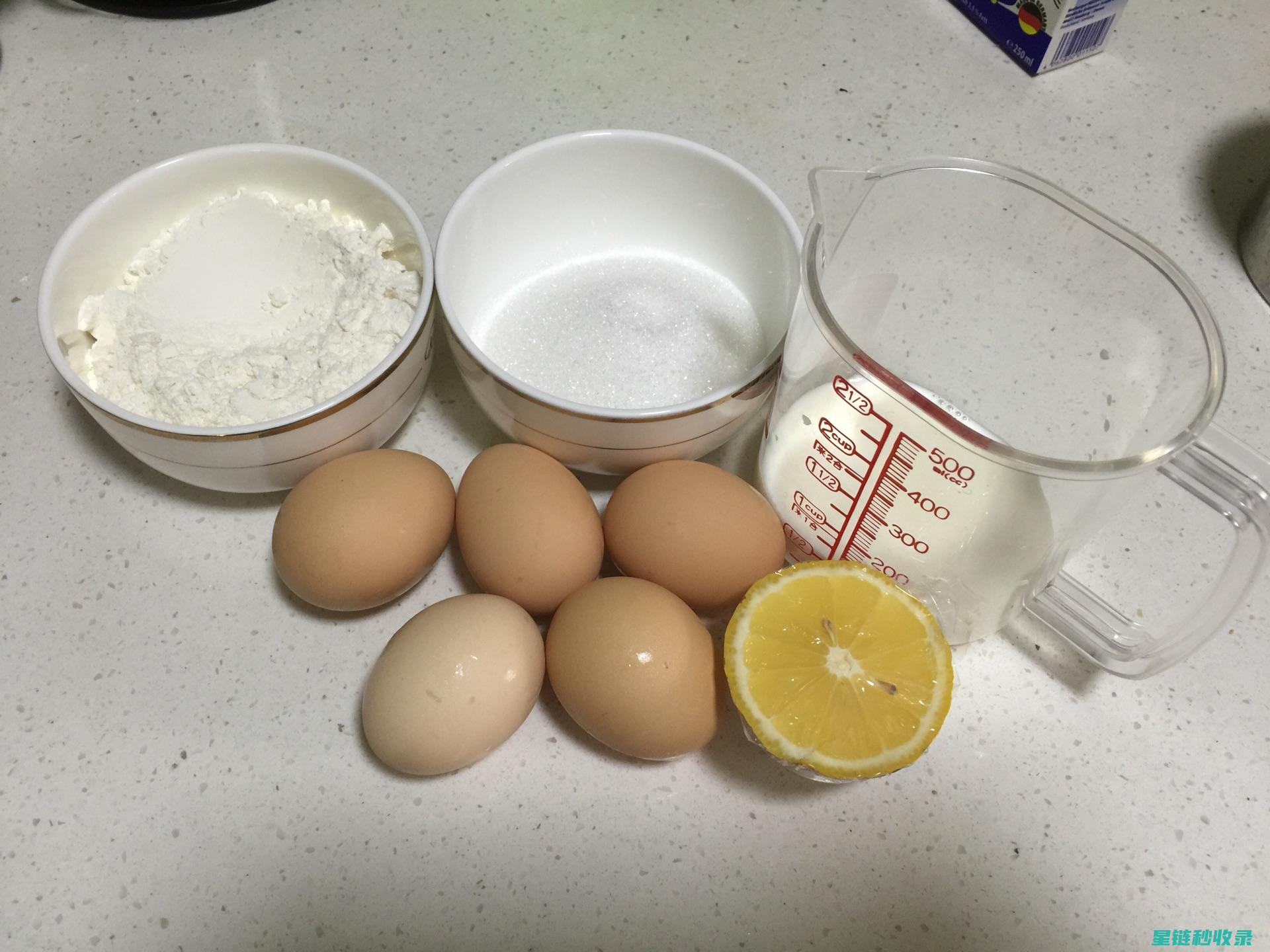 蛋糕制作中的关键步骤：防止蛋糕回缩的实用指南 (蛋糕制作中的原料)